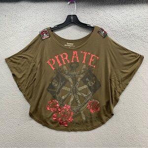 Disneyland Resort Parks Pirates Of The Caribbean Women’s M Batwing T-Shirt Top